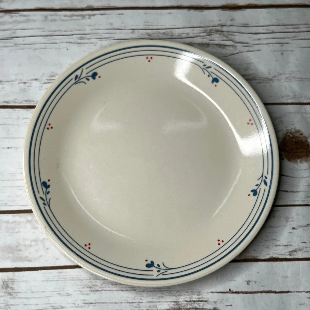 Corelle Preowned Dinner Plate Cream Heritage Blue Floral Vine 10.25 Inch‎